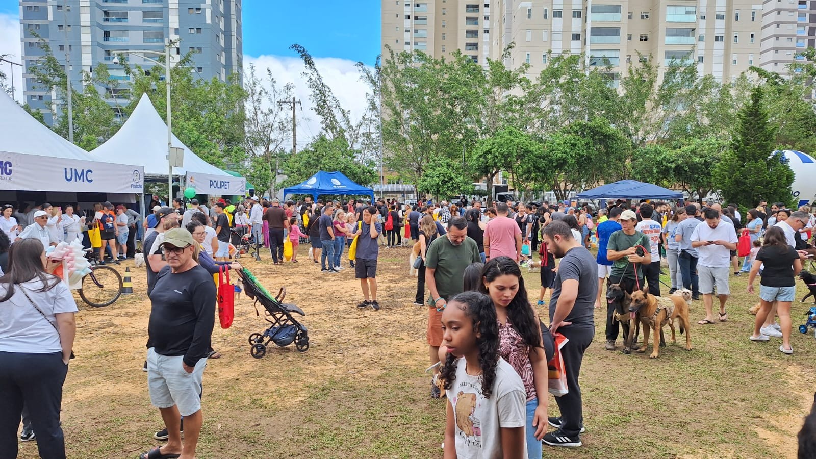 Festcão diverte pets e tutores em Mogi das Cruzes